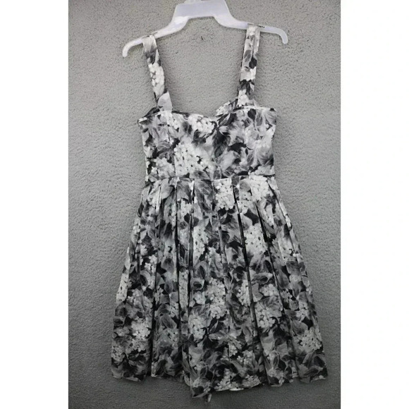 Talbots Women's Cami Sundress-Size 2(10-12)-Pleated - Picture 8 of 8